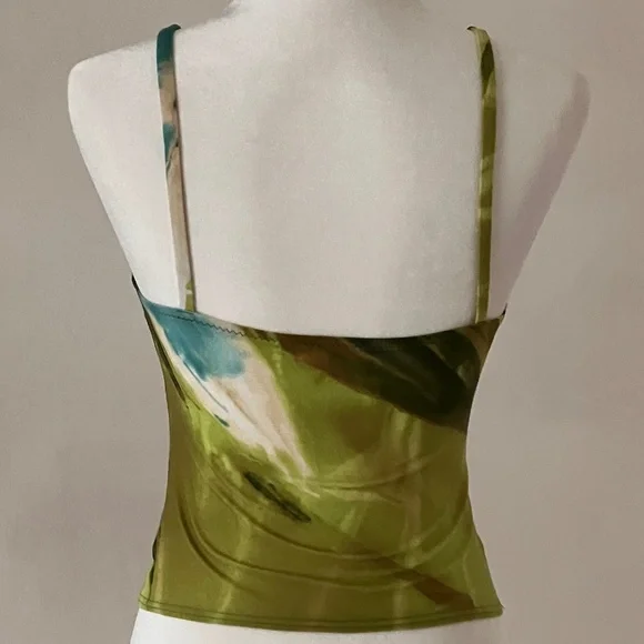 NEW SHAN SWIM TOP - Picture 10 of 14